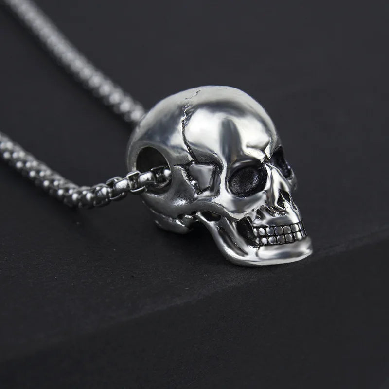 Collier Crâne de Titan